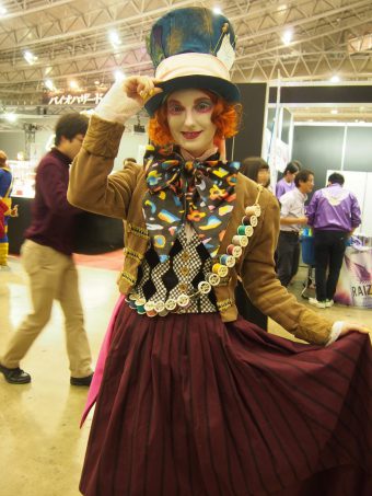 Cosplayer of The Mad Hatter from Alice in Wonderland