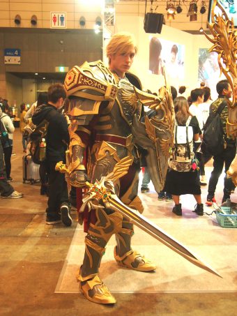 Cosplayer of Lineage 2 Revolution