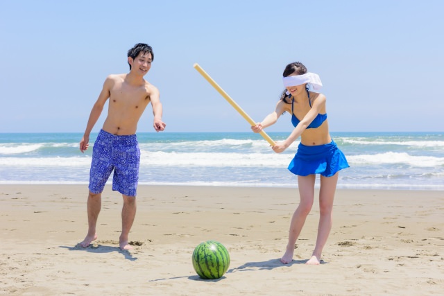 Suikawari (Watermelon Splitting)