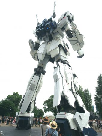 Backside of Unicorn Gundam