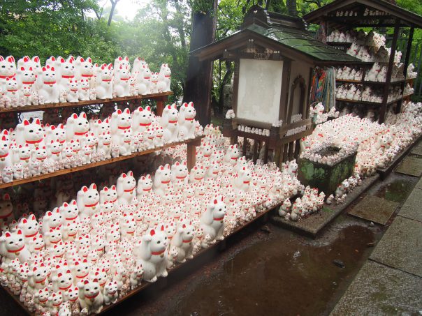 Cat Statues at Gotokuji Temple
