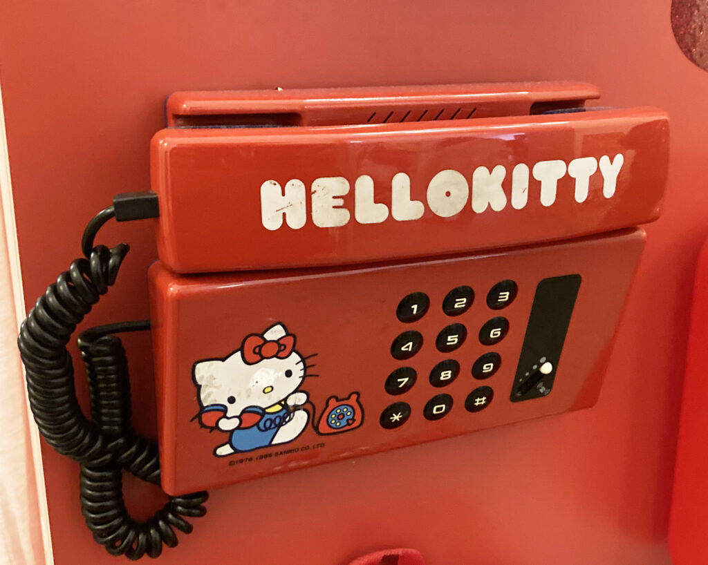 Retro Telephone of Hello Kitty