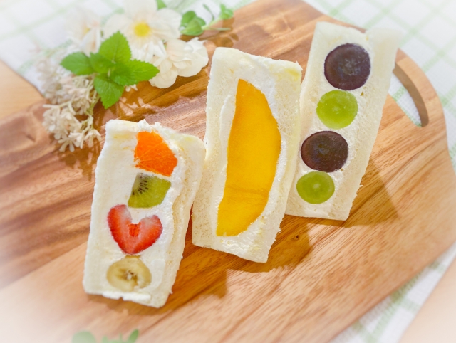 Fruit Sandwich (Fruits Sand)