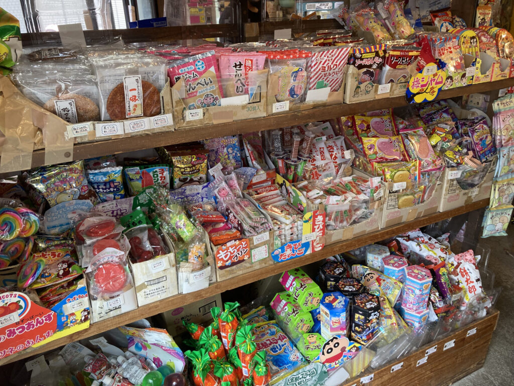 Candies and snacks of Shibamata Haikara Yokocho