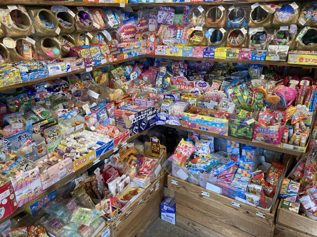 Candies and snacks of Shibamata Haikara Yokocho