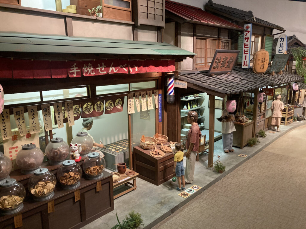 Diorama of Taishakuten Sando Street.